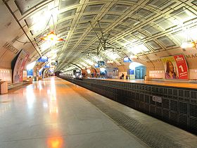RER-E-station-Magenta.jpg