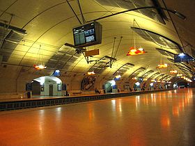 RER-Paris-Station-Haussman-.jpg