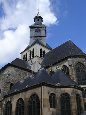 L'église vue de puis la Place Drouet d'Erlon.
