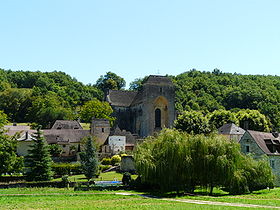 Le village de Saint-Amand-de-Coly