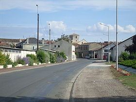 La rue principale du village