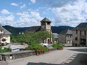 Le bourg de Saint-Hilaire-Peyroux