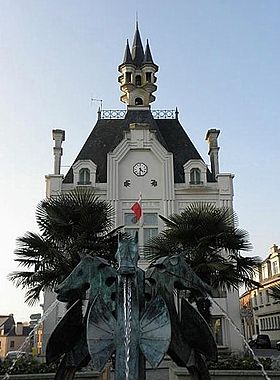 Mairie de Saint-Méen-le-Grand.