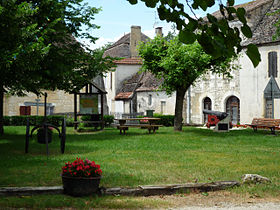 Le village de Saint-Aubin-de-Lanquais