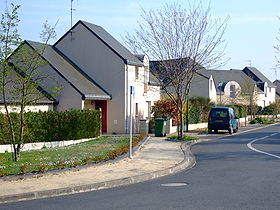 Zone pavillonnaire à Saint-Saturnin-sur-Loire
