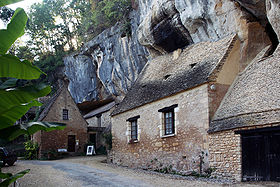 Le haut du village, près de la grotte du Sorcier