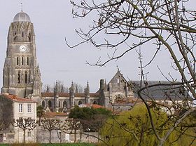 Image illustrative de l'article Cathédrale Saint-Pierre de Saintes