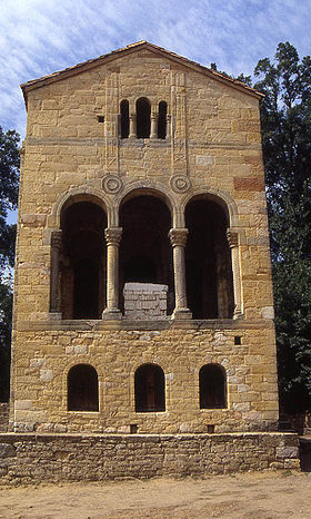 Image illustrative de l'article Église Santa María del Naranco d'Oviedo