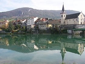 Seyssel (Haute-Savoie) vu depuis Seyssel (Ain)