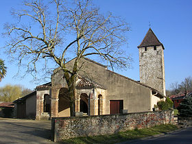 Vue générale de l'église Saint-Cyr