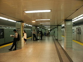 St George Toronto Subway.jpg