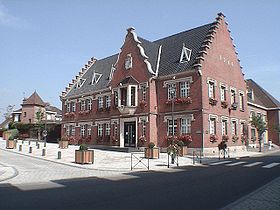 La mairie place Jean-Marie Ryckewaert