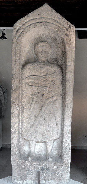 Stèle de Francalmont, trouvée en 1820 dans un champ au sud du village (Vesoul, musée Georges-Garret)