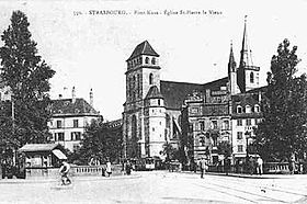 L'église Saint-Pierre-le-Vieux vers 1900, depuis les quais de l'Ill.