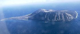 Vue aérienne de Surtsey depuis l'ouest en 1999.