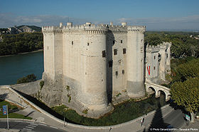 Le château, construit entre 1400 et 1435 sur les plans de l'architecte Jean Robert