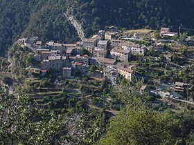 Le village de Thiéry dans les Alpes-Maritimes.
