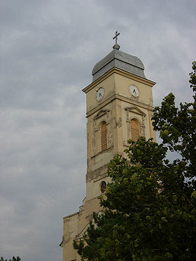 L'église catholique Saint-Jean Népomucène à Torda