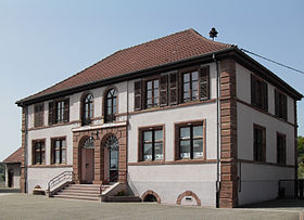 La mairie-école de Traubach-le-Haut.