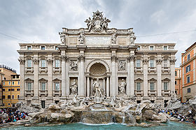 La fontaine de Trevi Les photos de la fontaine sur Commons