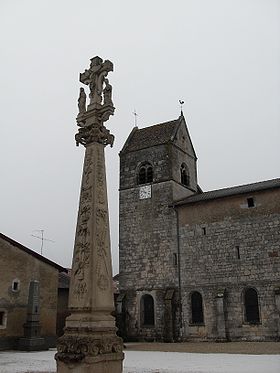 Croix monumentale - Place de l'église
