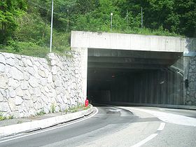 Entrée est du tunnel, côté lac du Bourget.