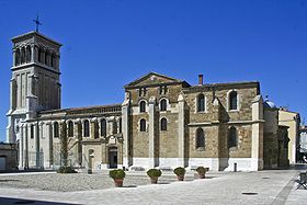 Image illustrative de l'article Cathédrale Saint-Apollinaire de Valence