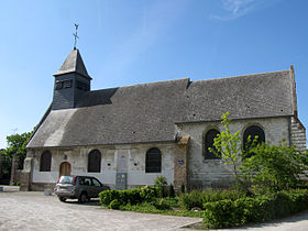 Sur la façade Sud de l'église est fixée une plaque mentionnant les « Morts pour la France ».
