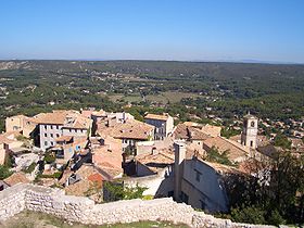 Vue générale du village de Ventabren