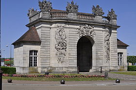Vitry le François centre ville porte du Pont.JPG