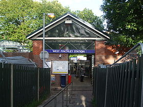West Finchley stn entrance.JPG