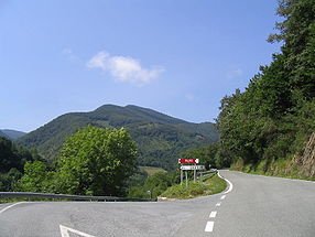 Éoliennes sur les hauteurs de Leitza