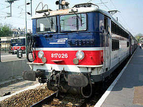  Les BB 17026 et 17031 en gare d'Argenteuil, sur la ligne Transilien J.