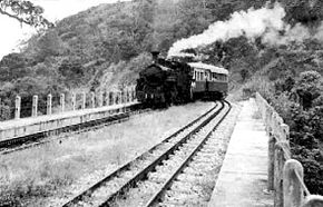 Un train sur la ligne avant 1954