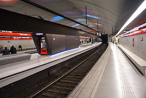 Estació de Sant Andreu (Metro de Barcelona).jpg