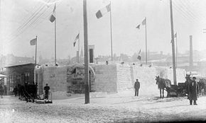 27 janvier - Inauguration du Carnaval de Québec. Plusieurs monuments de glace ont été construits dont une forteresse face à l'Hôtel du Parlement.