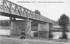 Le pont sur la Vilaine entre Messac et Guipry, vers 1900.