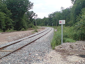 L'amorce de la ligne au départ de la gare de Lure, réhabilitée à l'occasion des travaux de construction de la première phase de la branche Est de la LGV Rhin-Rhône.