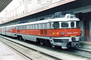  La 353-001-1 en gare d'Irun (23 février 2000).