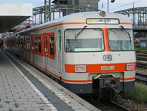  La 420-001 du S-Bahn de Munich à la station Hackerbrücke.