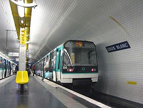  Rame MF 88 à la station Louis Blanc.