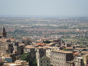 Vue de Tivoli (premier plan), Favale-Campolipimdo (deuxième plan), et Villanova (troisième plan)
