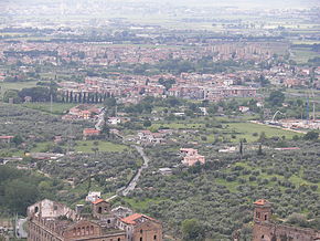 Vue de Tivoli (premier plan), Favale-Campolimpido (deuxième plan), et Villanova (troisième plan)