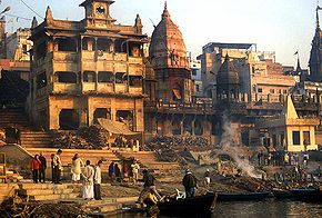 Vue d'un ghât de Varanasi