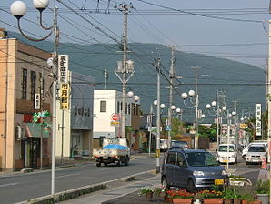 Akayu high street 2005-07.JPG