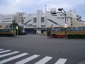 Chigasaki Station South Exit.jpg