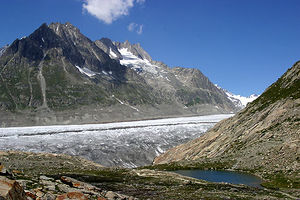 Aletschgletscher Märjelensee.jpg