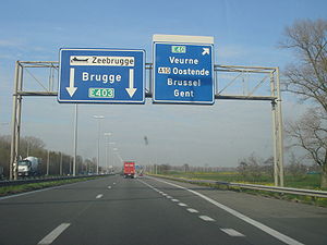 La route européenne 403 à Bruges