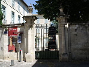 Avignon Rue du Laboureur Musée Angladon.jpg