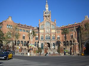 L'entrée principale de l'Hôpital Santa Creu i Sant Pau de Barcelone